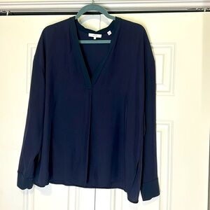 NEW (no tags but NEVERR worn) Vince Blouse